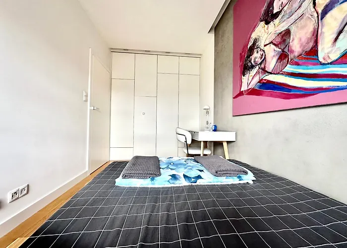 Apartment Podwale 2 54 - Self Check-in 20h - Parking & Lift Breslau